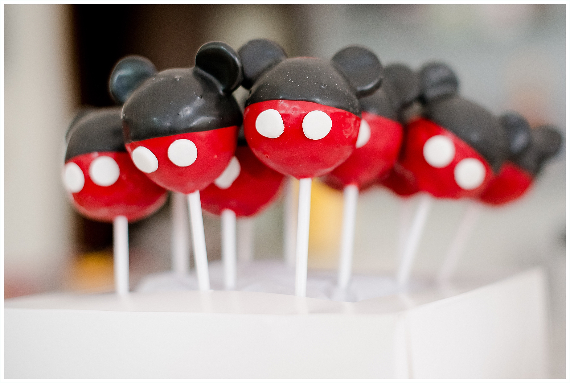 Mickey mouse themed popcakes