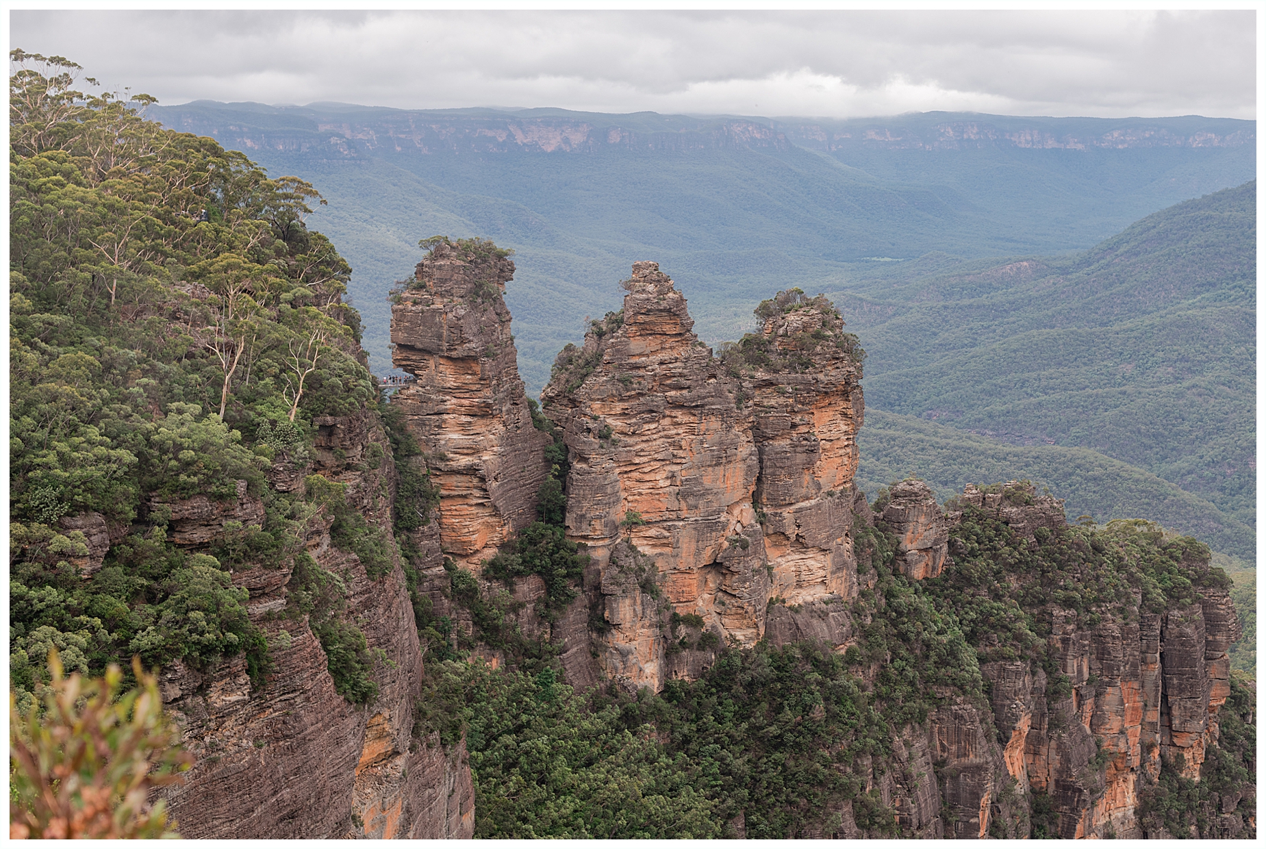 Katoomba and the 3 sisters Echo Point