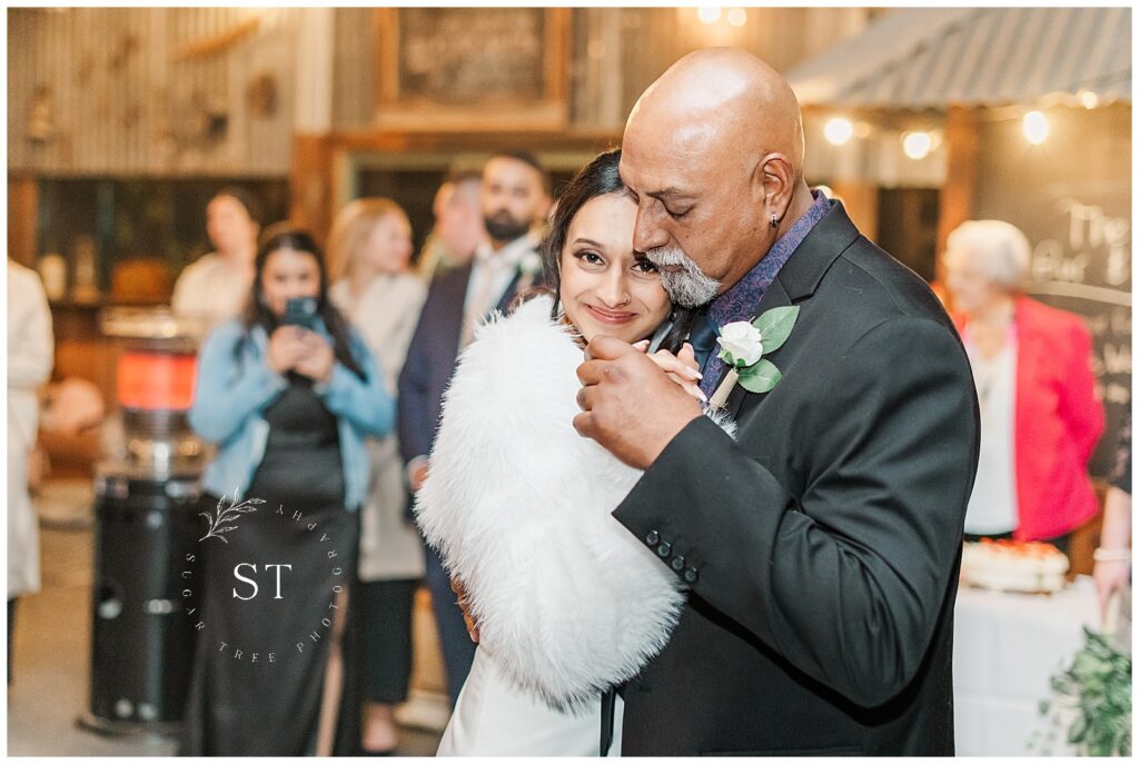 Blue mountains wedding reception daddy daughter dance